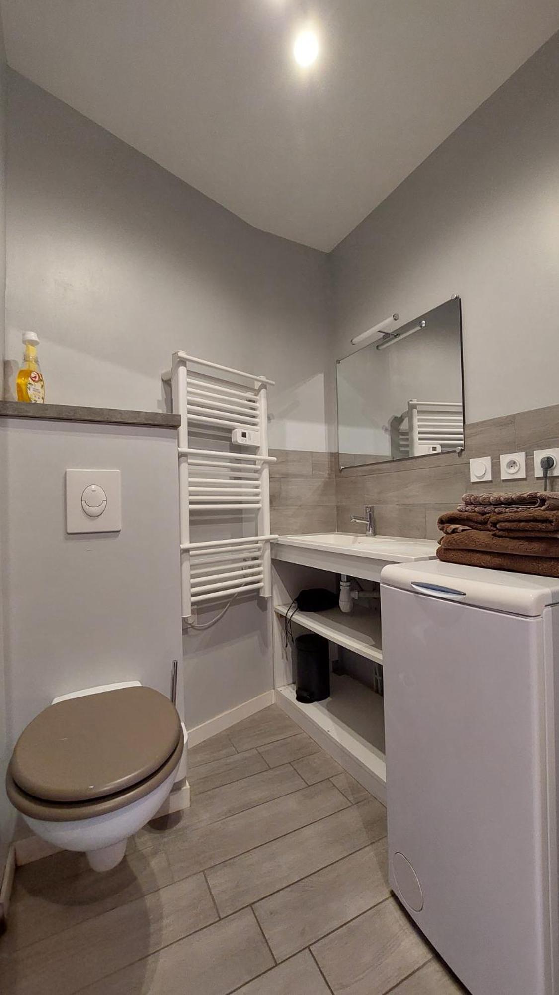 Le Madison 1 Apartment ชาโตรูซ์ ภายนอก รูปภาพ